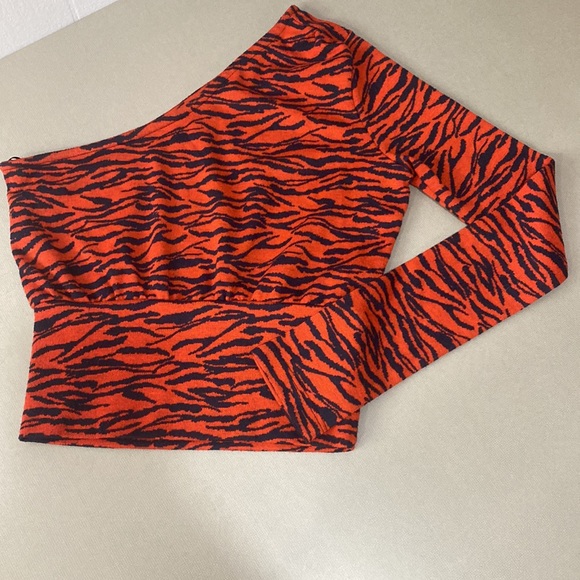 Urban Outfitter Top - Picture 3 of 6